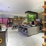 Отель Ibis Styles Atasehir