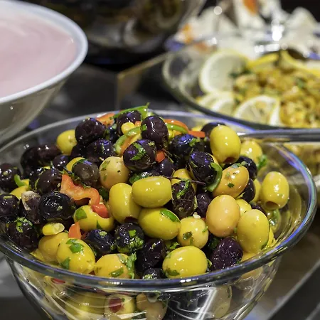 Ibis Styles Atasehir ホテル 4*