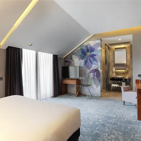 Ibis Styles Atasehir 4*