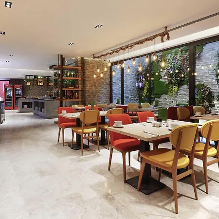 Ibis Styles Atasehir 4*