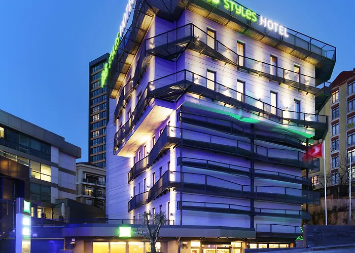 Ibis Styles Atasehir Hotel 4*