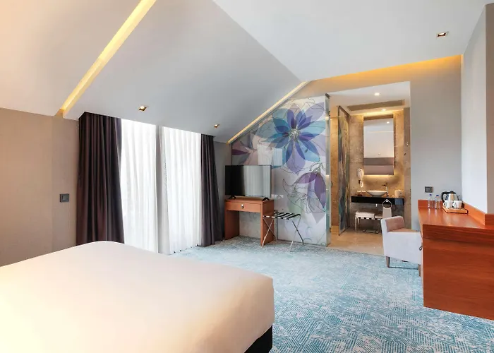 Ibis Styles Atasehir 4*