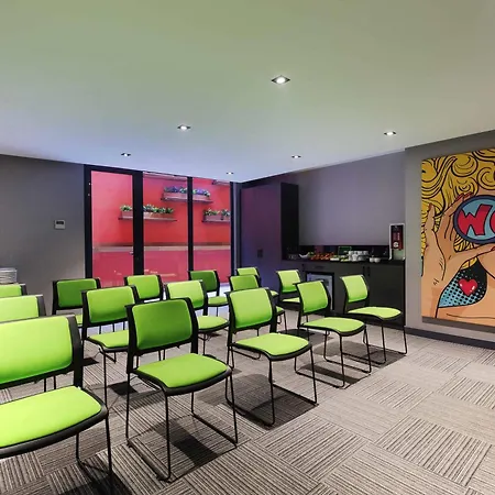 Ibis Styles Atasehir 4*